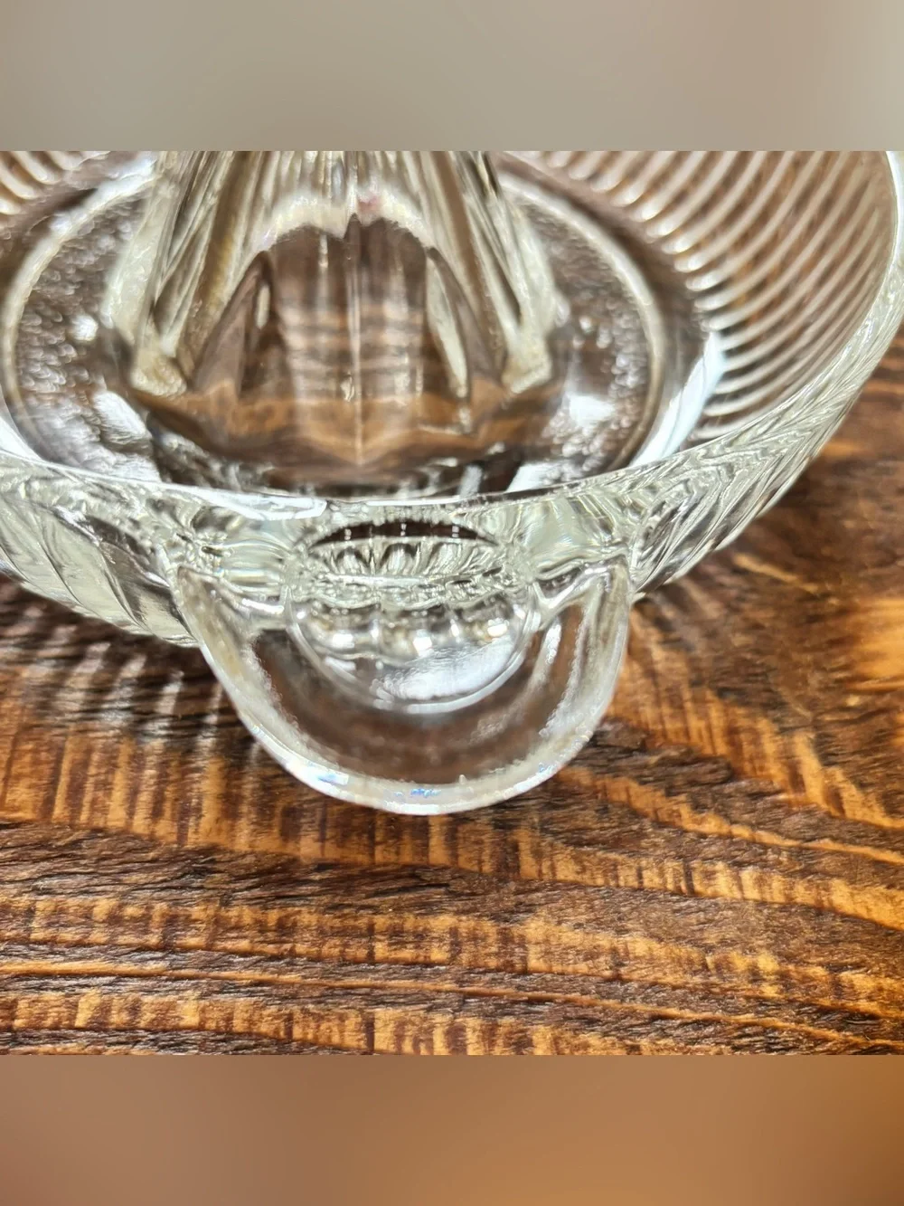 Clear Glass Citrus Juicer by
